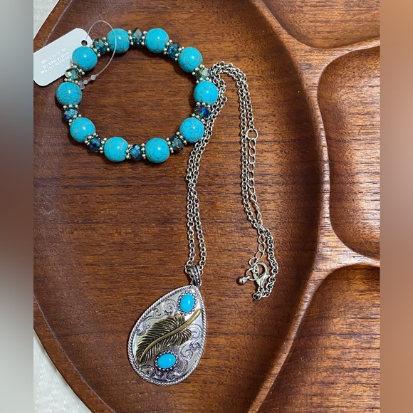 Necklace and bracelet set - Picture 1 of 1